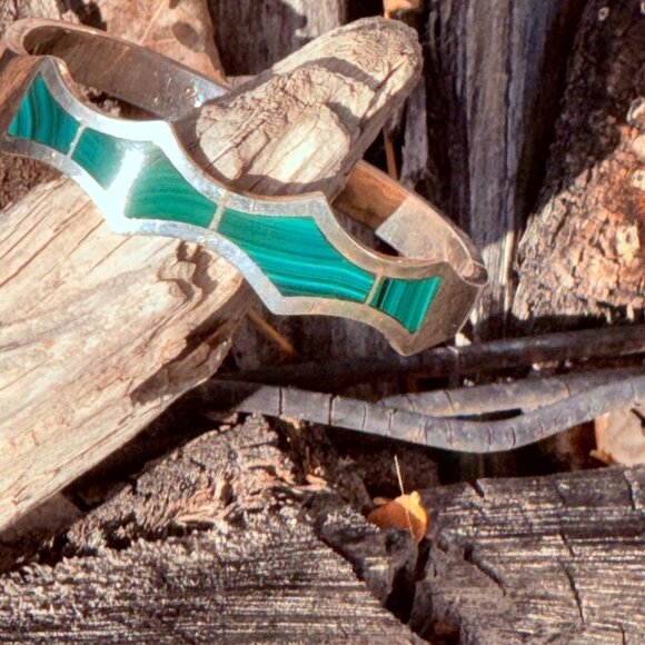 Vintage Sterling Silver Mexico Bracelet With Malachite Inlay Zigzag Design Hinge - Picture 7 of 13
